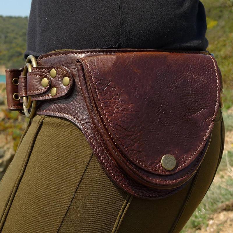 Medieval leather double pocket belt bag