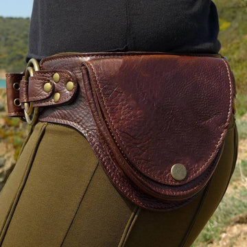 Medieval leather double pocket belt bag