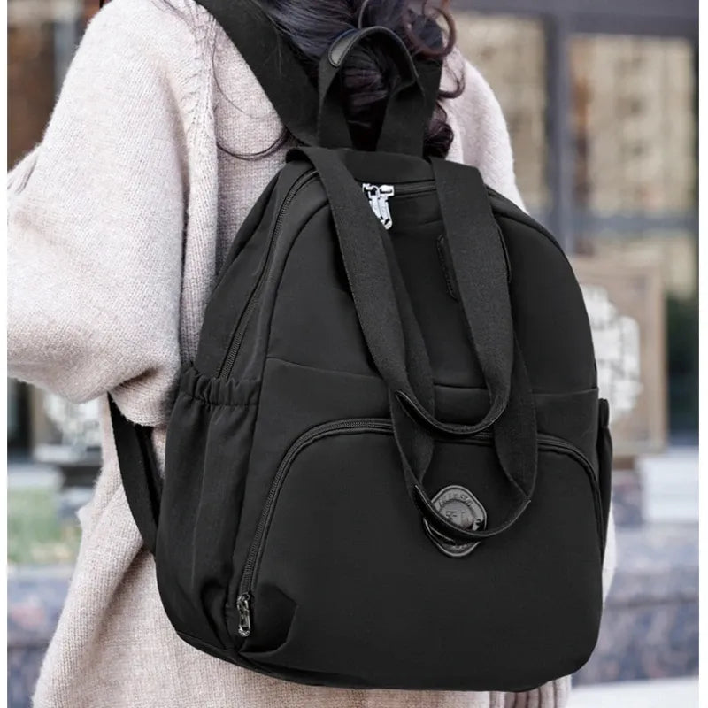 Large capacity everyday backpack