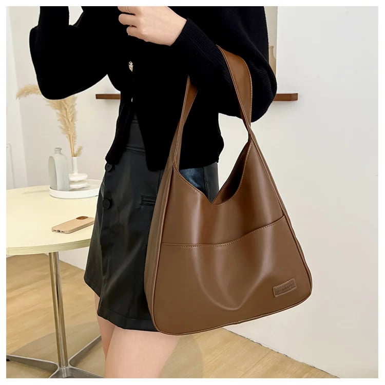 Simple leather tote bag👜