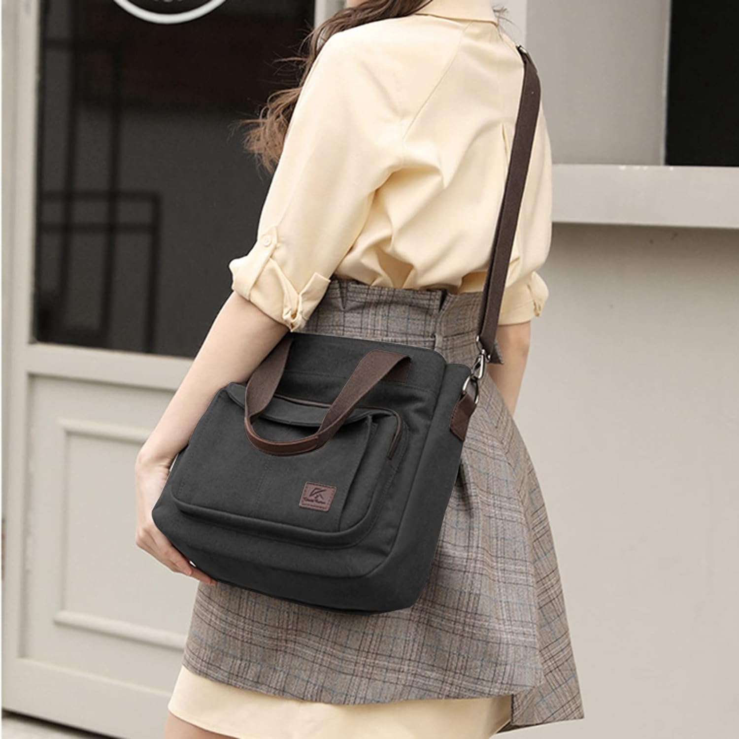 Versatile Women's Canvas Bag: A Stylish Small Bag for Work and Beyond